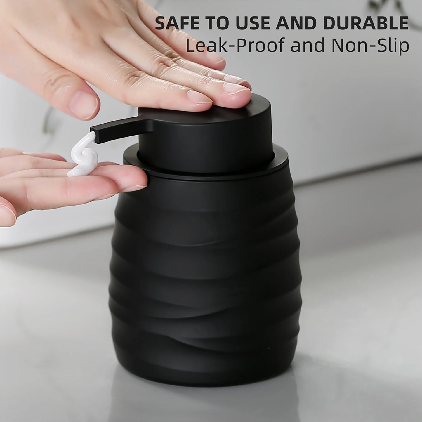 Distributeur Savon Rayé Design Moderne Noir - 230ml