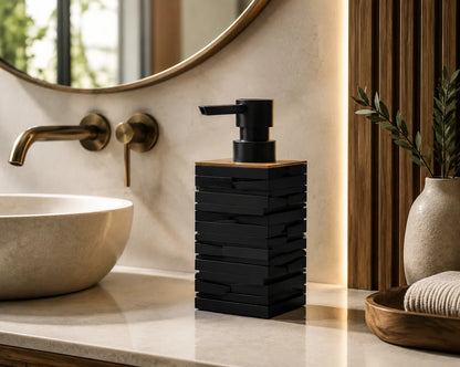 Distributeur Savon Noir Mat Finition Bois de Teck